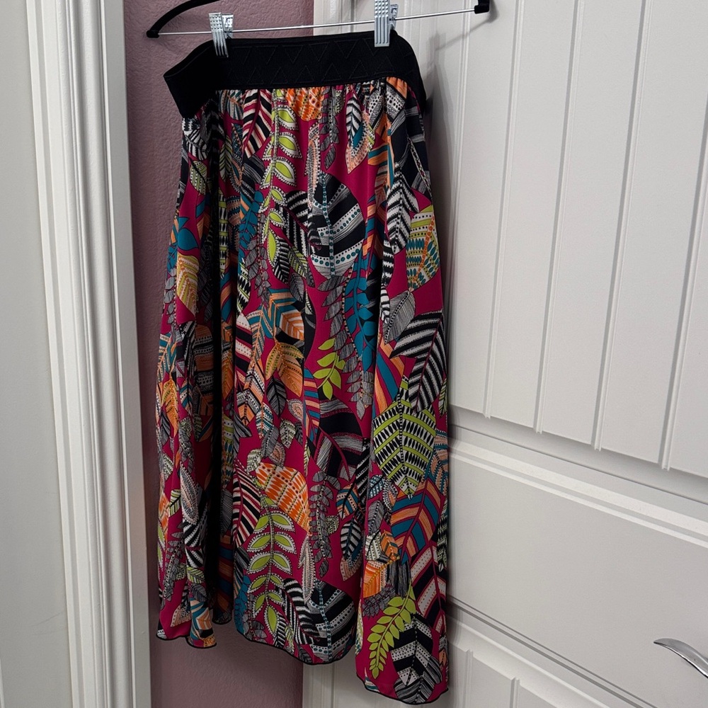 LuLaRoe Colorful A-Line Skirt with Leaf Motif